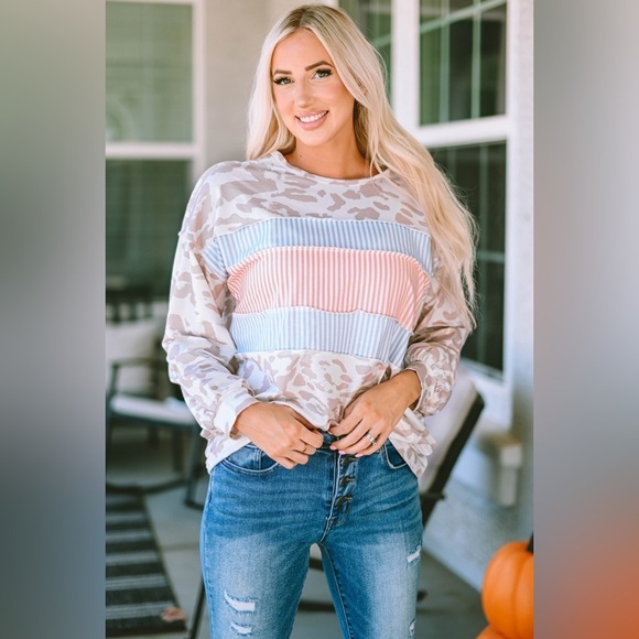 Savage Style Leopard Color Block T-Shirt - Picture 4 of 5